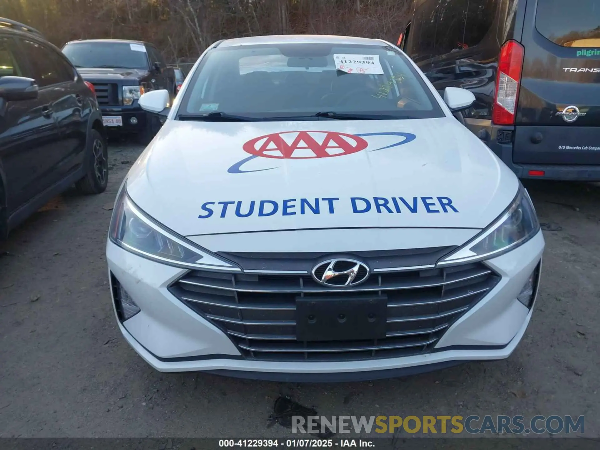 12 Photograph of a damaged car 5NPD74LF0KH406242 HYUNDAI ELANTRA 2019