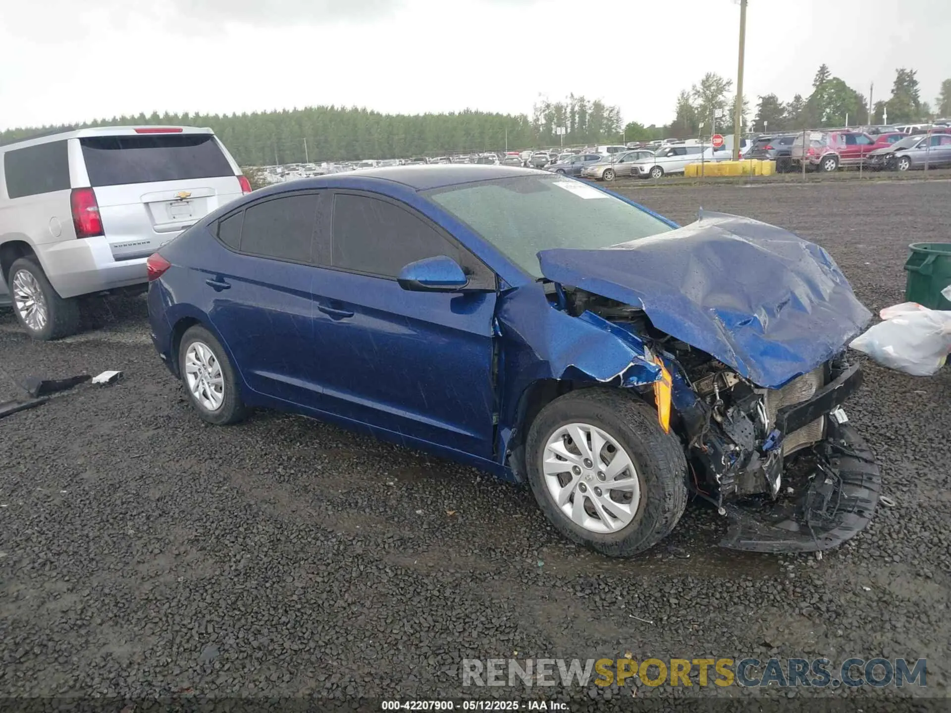 1 Photograph of a damaged car 5NPD74LF0KH423896 HYUNDAI ELANTRA 2019