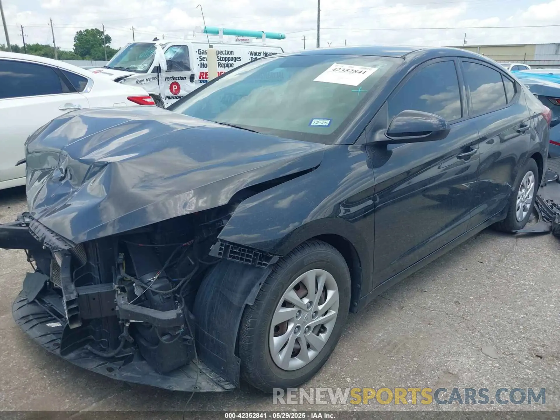 2 Photograph of a damaged car 5NPD74LF0KH426667 HYUNDAI ELANTRA 2019