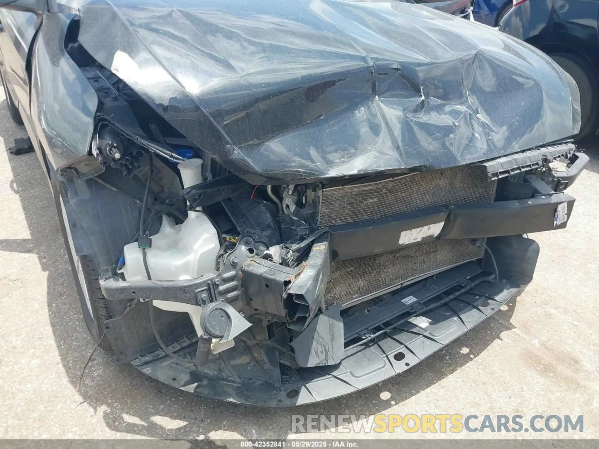 6 Photograph of a damaged car 5NPD74LF0KH426667 HYUNDAI ELANTRA 2019