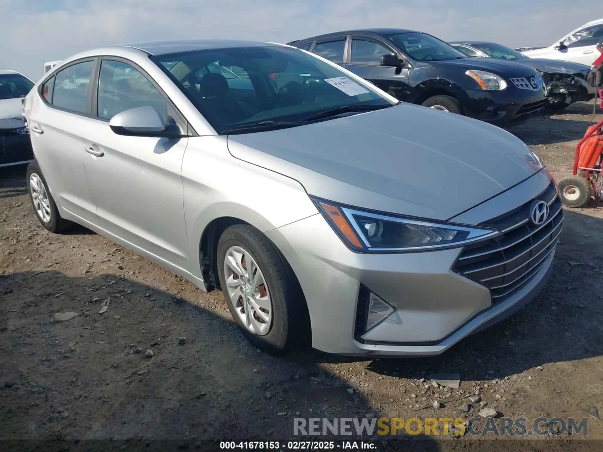 1 Photograph of a damaged car 5NPD74LF0KH433862 HYUNDAI ELANTRA 2019
