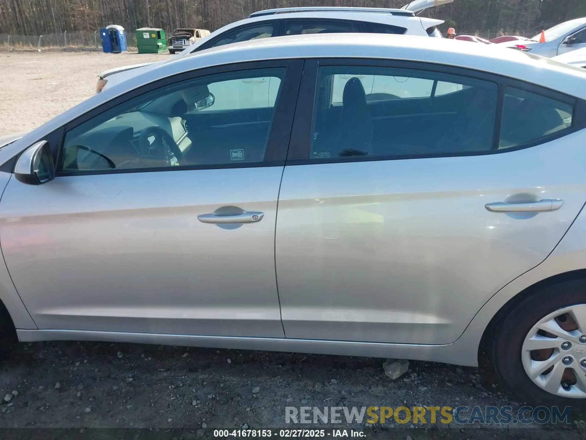 15 Photograph of a damaged car 5NPD74LF0KH433862 HYUNDAI ELANTRA 2019