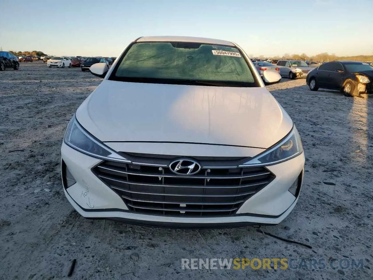 5 Photograph of a damaged car 5NPD74LF0KH448698 HYUNDAI ELANTRA 2019