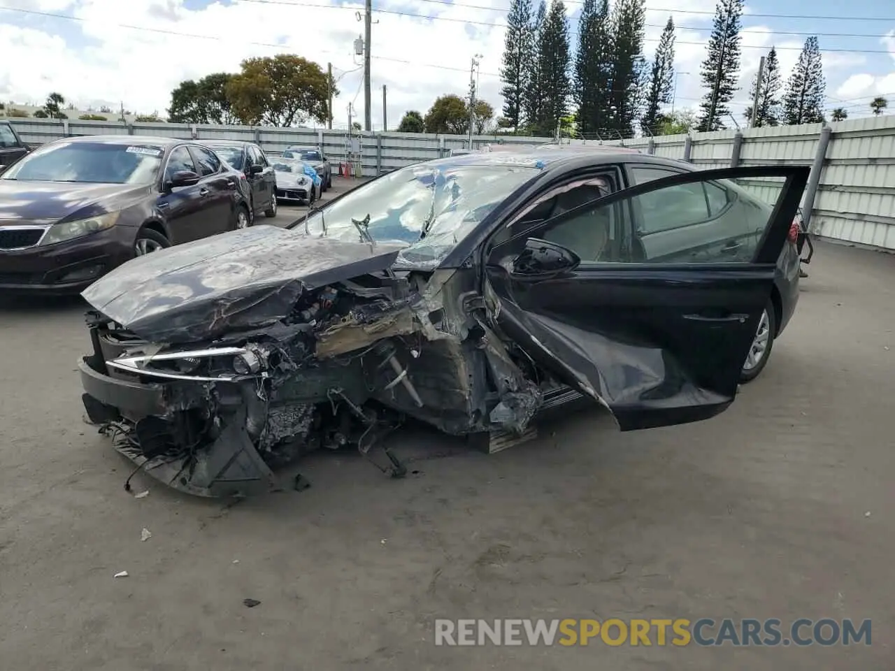 1 Photograph of a damaged car 5NPD74LF0KH489719 HYUNDAI ELANTRA 2019