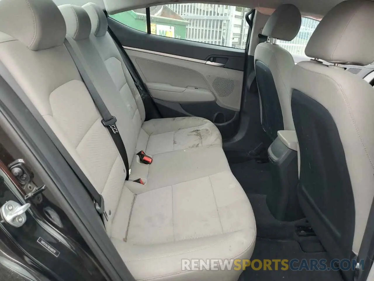 11 Photograph of a damaged car 5NPD74LF0KH489719 HYUNDAI ELANTRA 2019