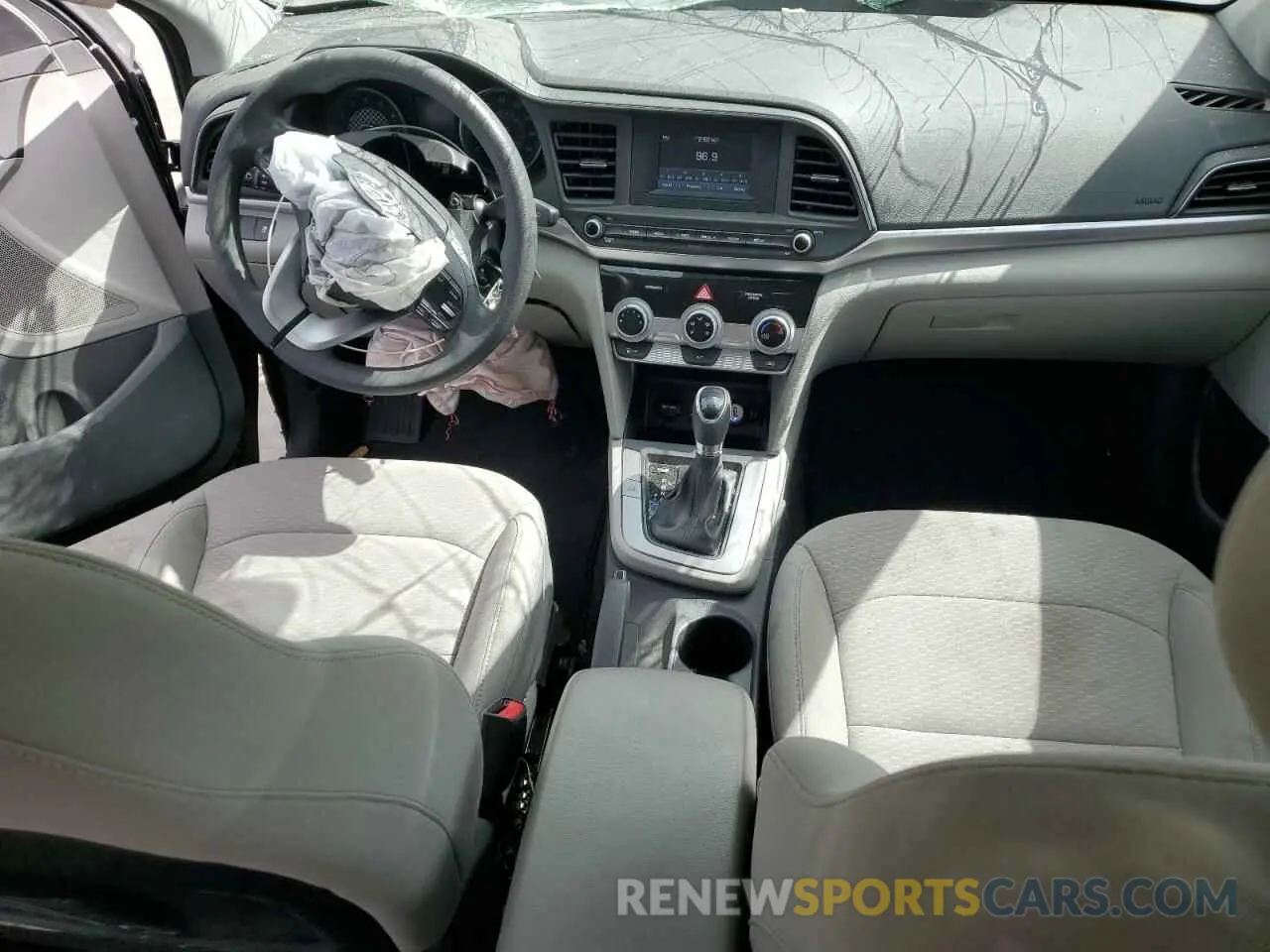 8 Photograph of a damaged car 5NPD74LF0KH489719 HYUNDAI ELANTRA 2019