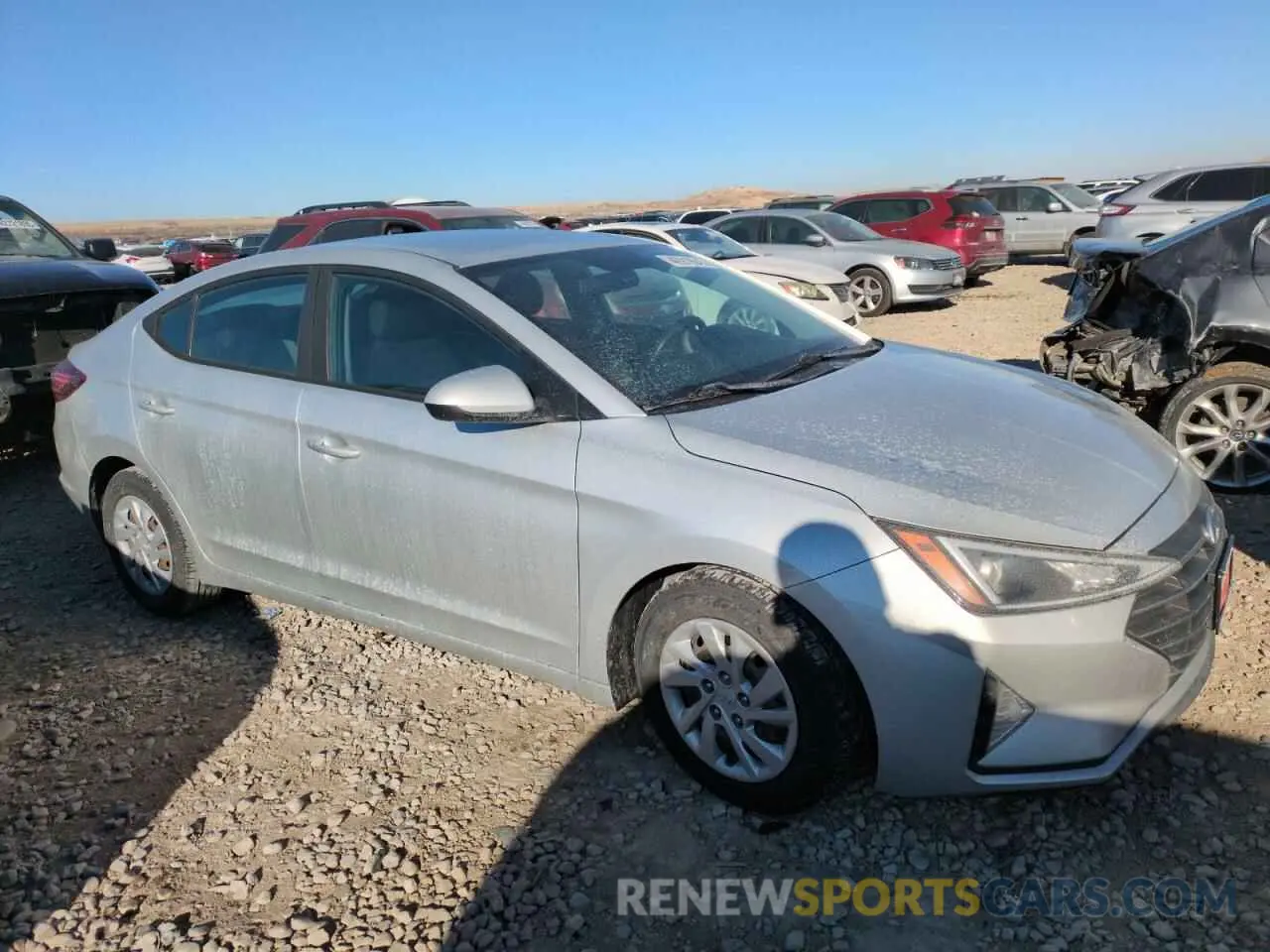 4 Photograph of a damaged car 5NPD74LF1KH402569 HYUNDAI ELANTRA 2019