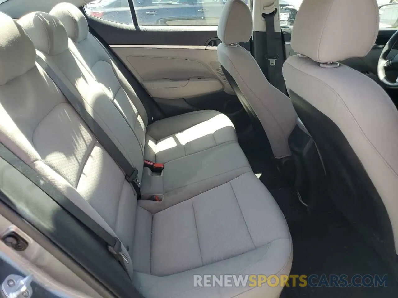 10 Photograph of a damaged car 5NPD74LF1KH452453 HYUNDAI ELANTRA 2019