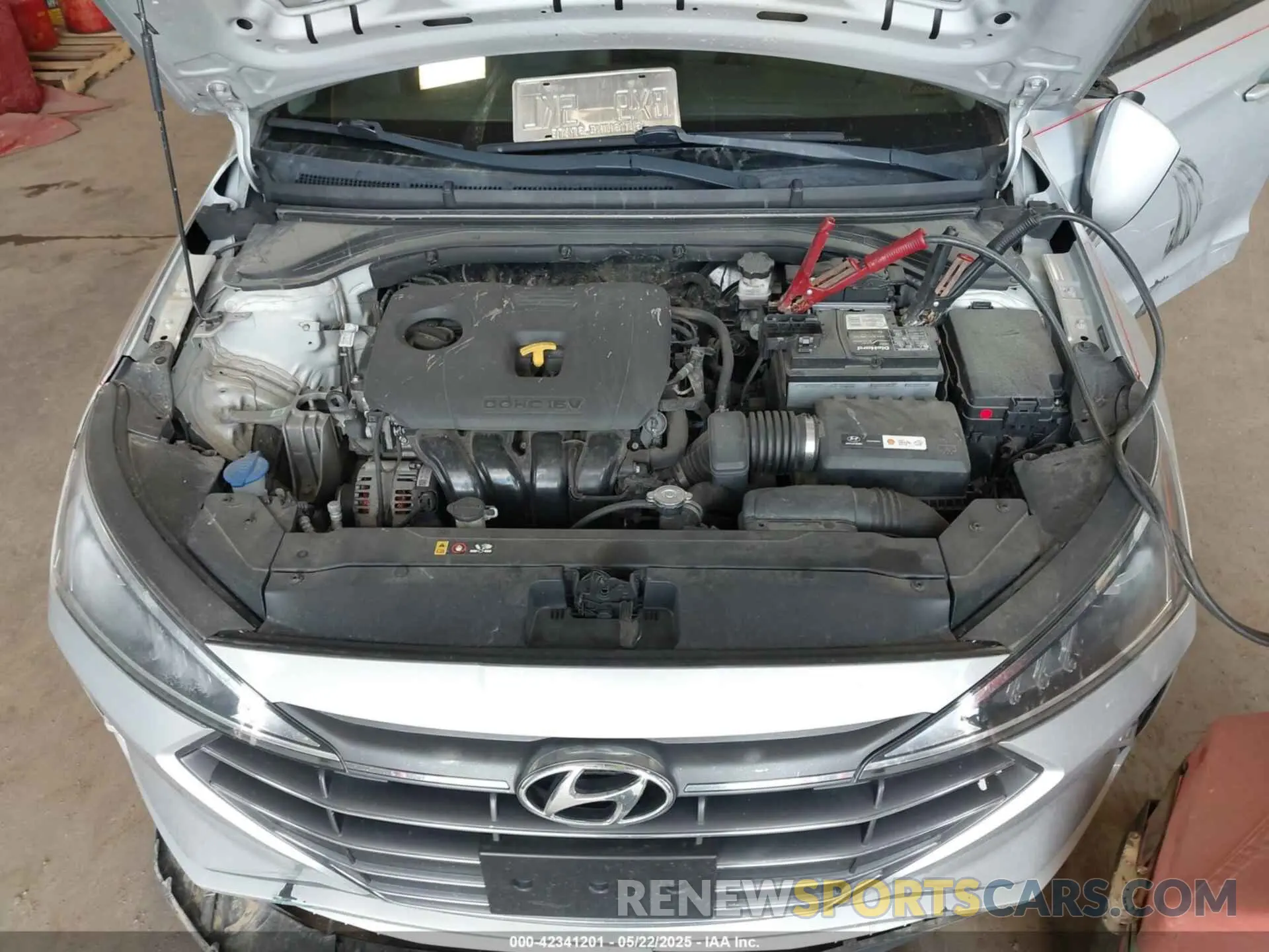 10 Photograph of a damaged car 5NPD74LF1KH473223 HYUNDAI ELANTRA 2019