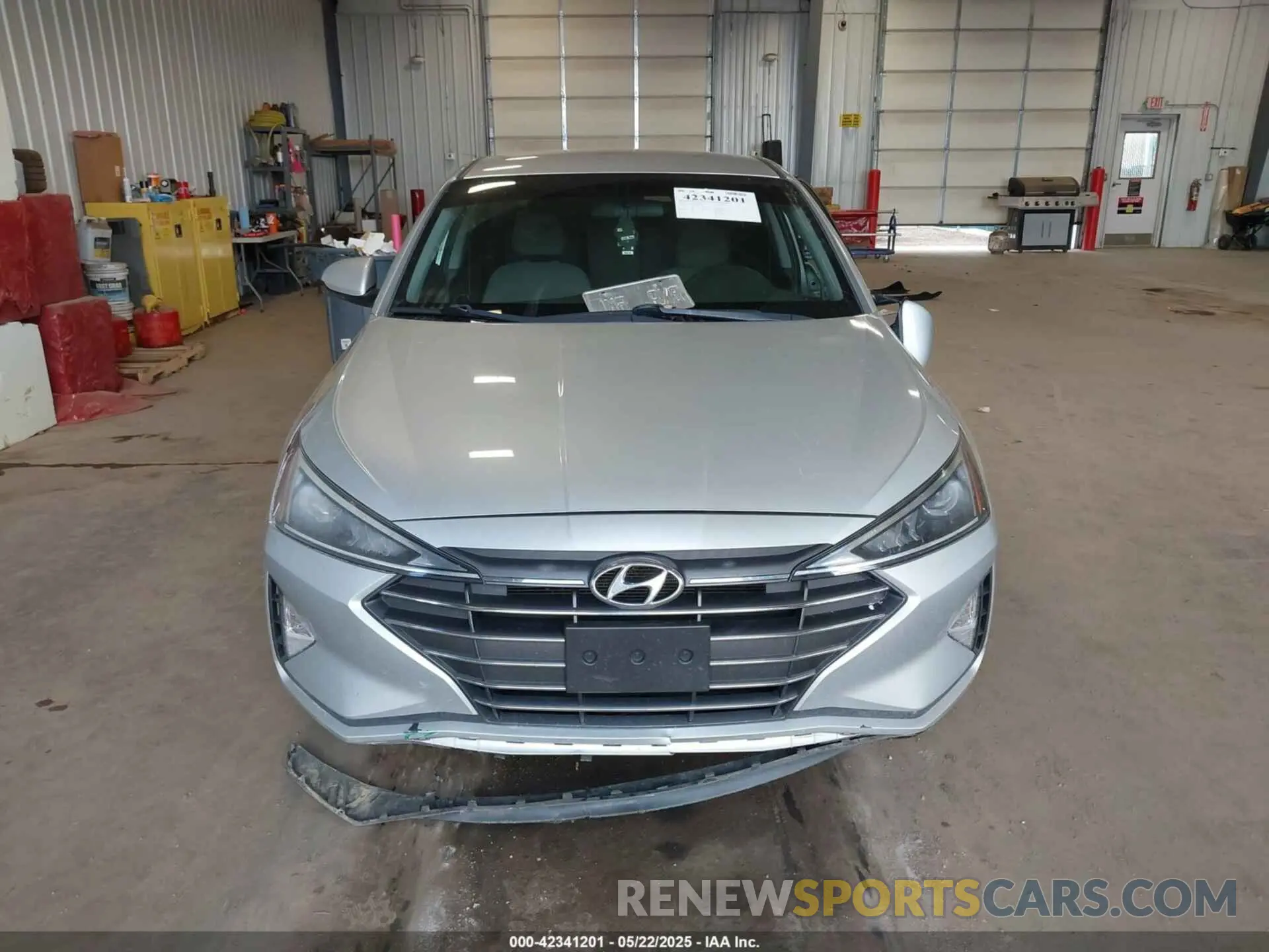 13 Photograph of a damaged car 5NPD74LF1KH473223 HYUNDAI ELANTRA 2019