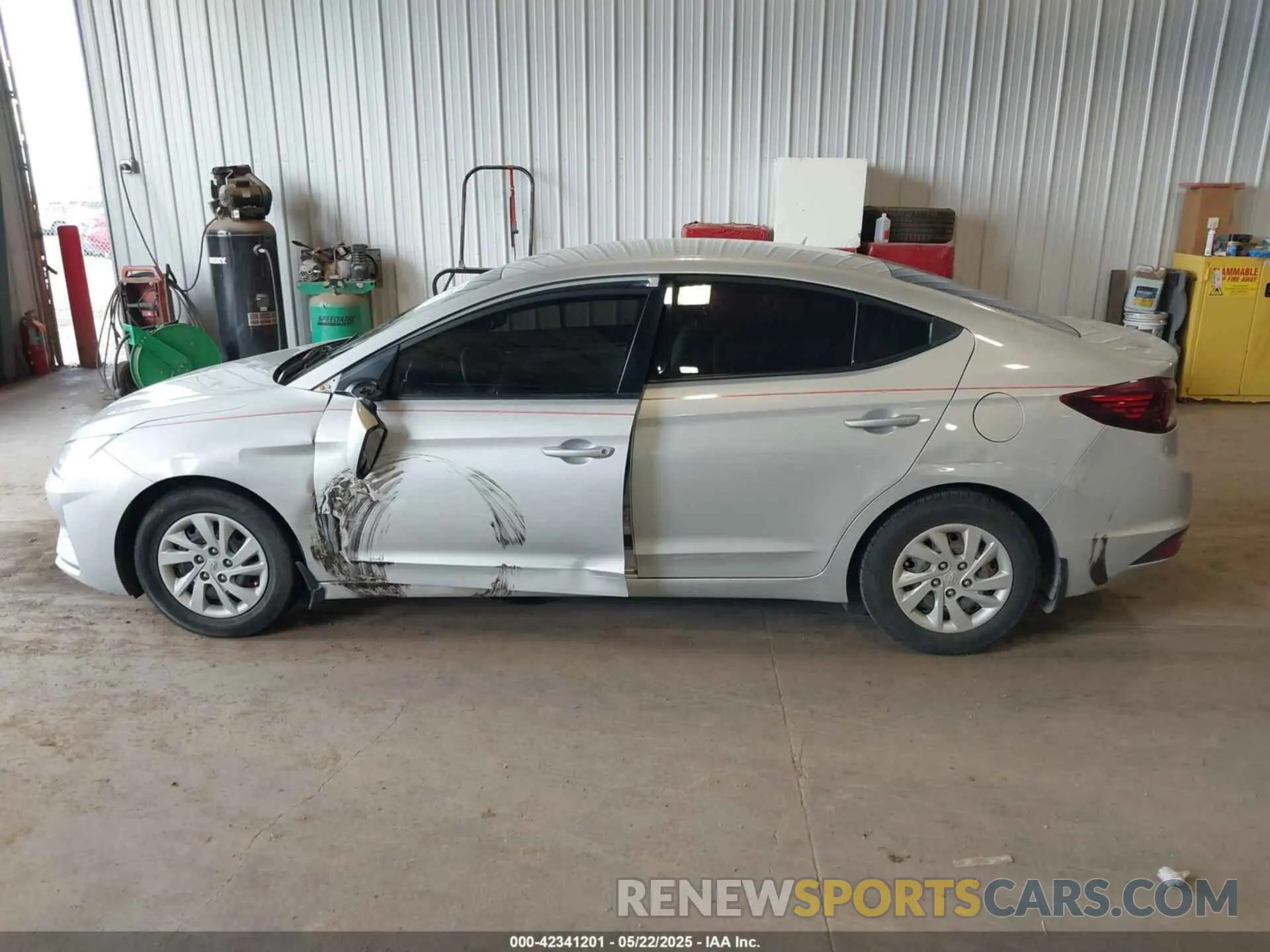 15 Photograph of a damaged car 5NPD74LF1KH473223 HYUNDAI ELANTRA 2019