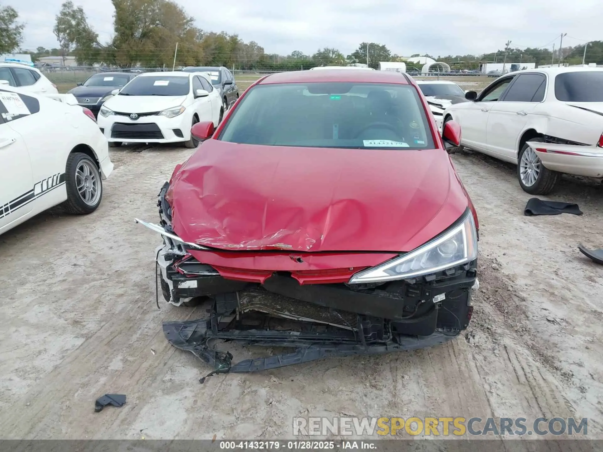 12 Photograph of a damaged car 5NPD74LF1KH496856 HYUNDAI ELANTRA 2019