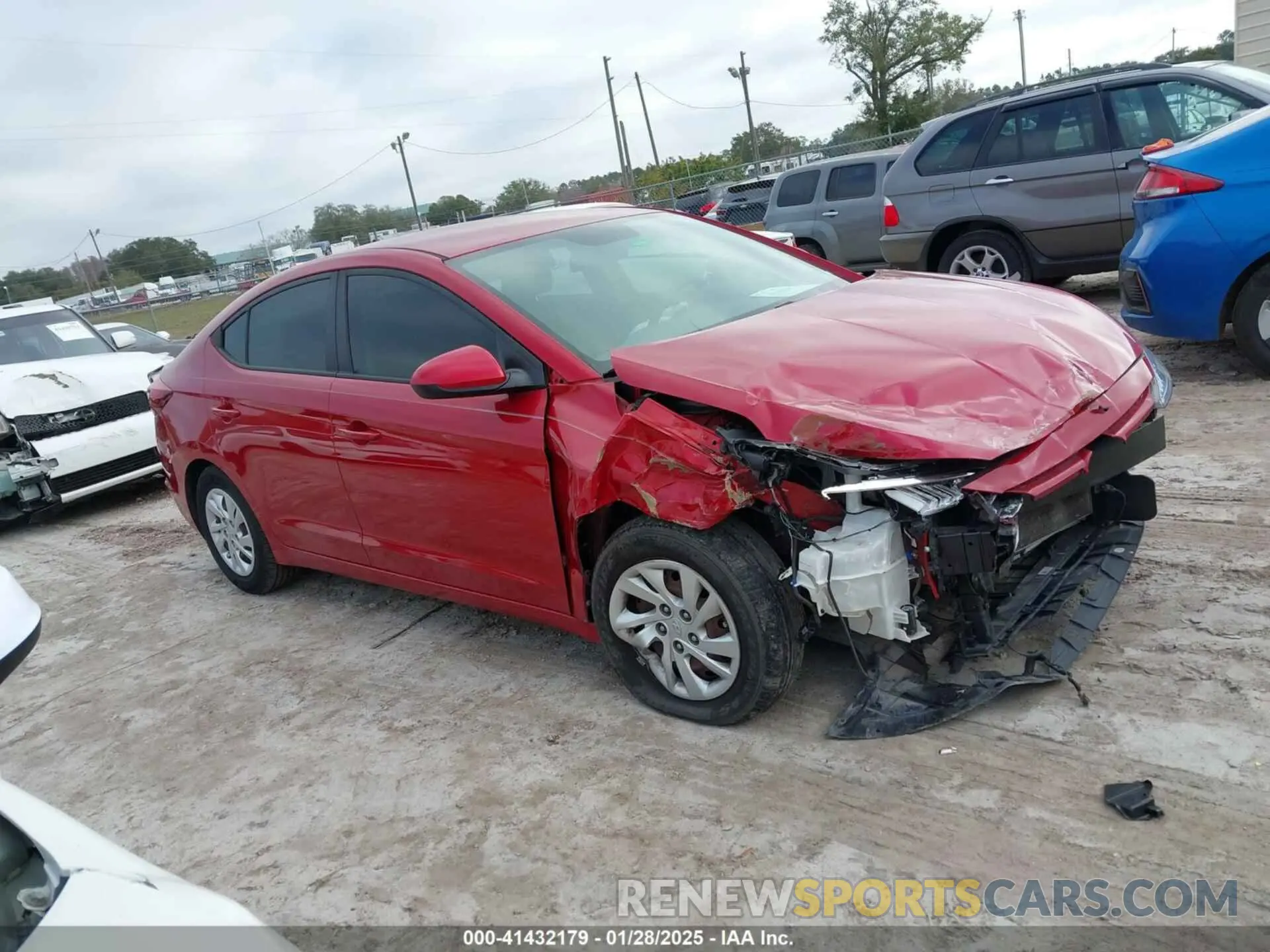 13 Photograph of a damaged car 5NPD74LF1KH496856 HYUNDAI ELANTRA 2019