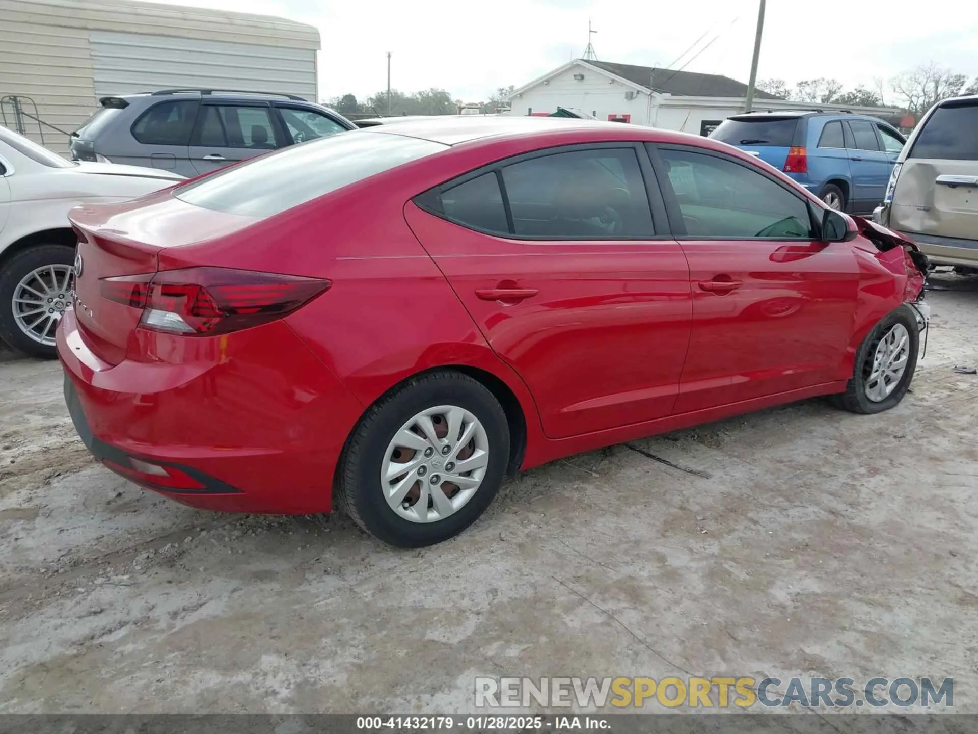 4 Photograph of a damaged car 5NPD74LF1KH496856 HYUNDAI ELANTRA 2019