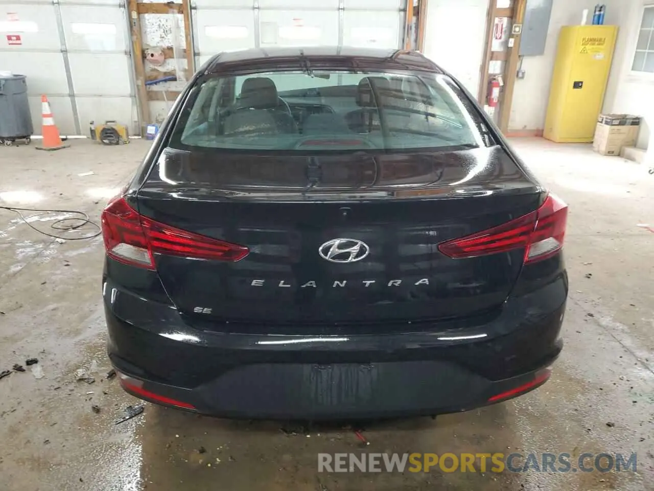 6 Photograph of a damaged car 5NPD74LF2KH399388 HYUNDAI ELANTRA 2019