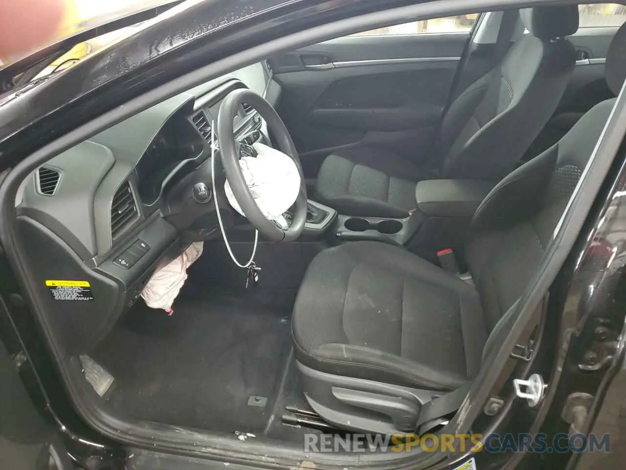 7 Photograph of a damaged car 5NPD74LF2KH399388 HYUNDAI ELANTRA 2019