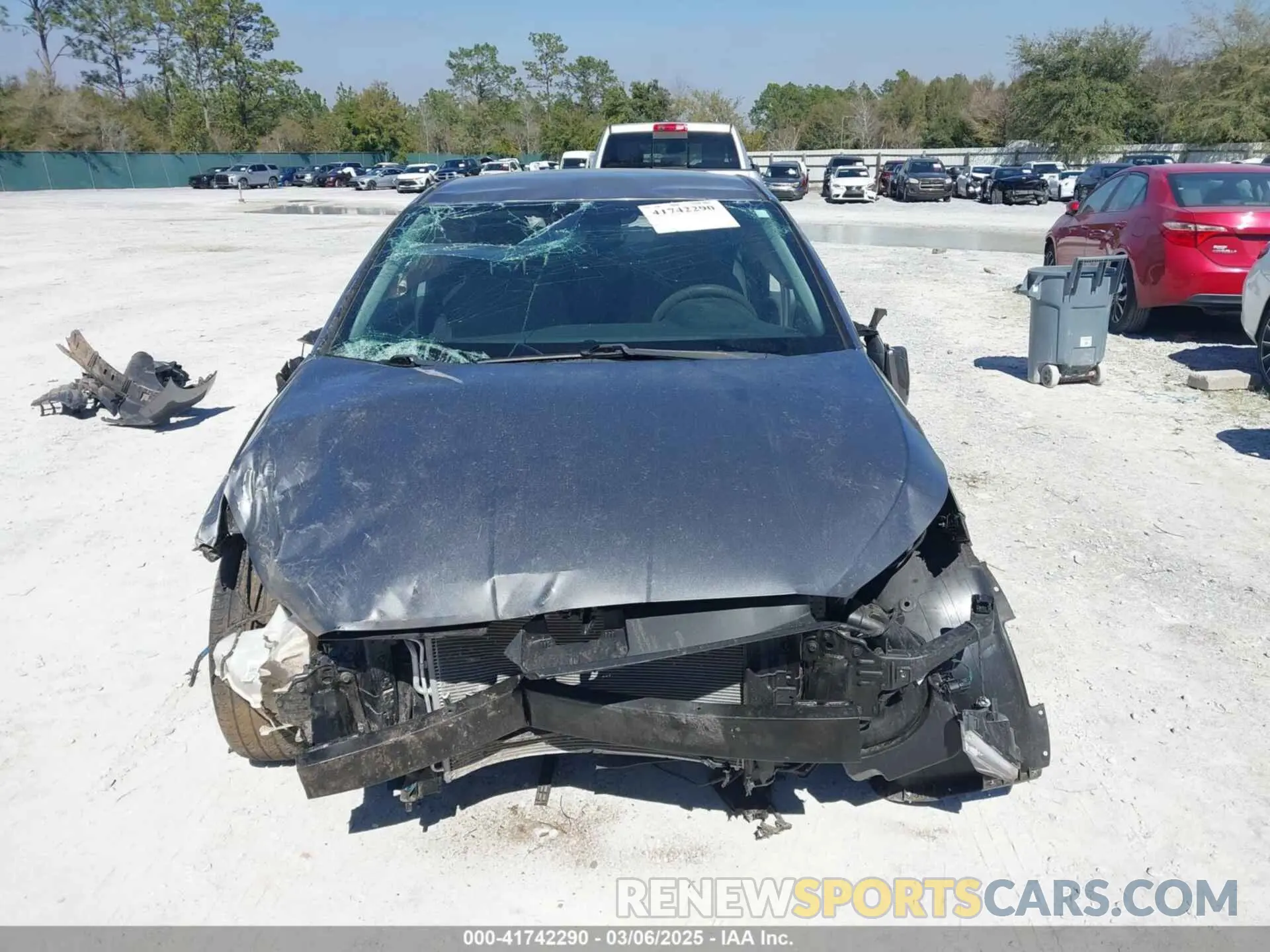 12 Photograph of a damaged car 5NPD74LF2KH420790 HYUNDAI ELANTRA 2019