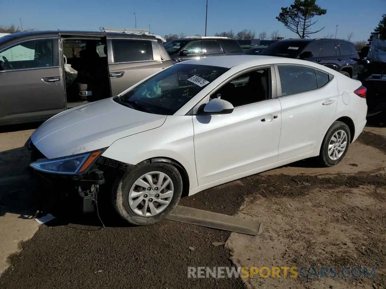 1 Photograph of a damaged car 5NPD74LF2KH440358 HYUNDAI ELANTRA 2019