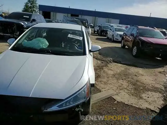 11 Photograph of a damaged car 5NPD74LF2KH440358 HYUNDAI ELANTRA 2019
