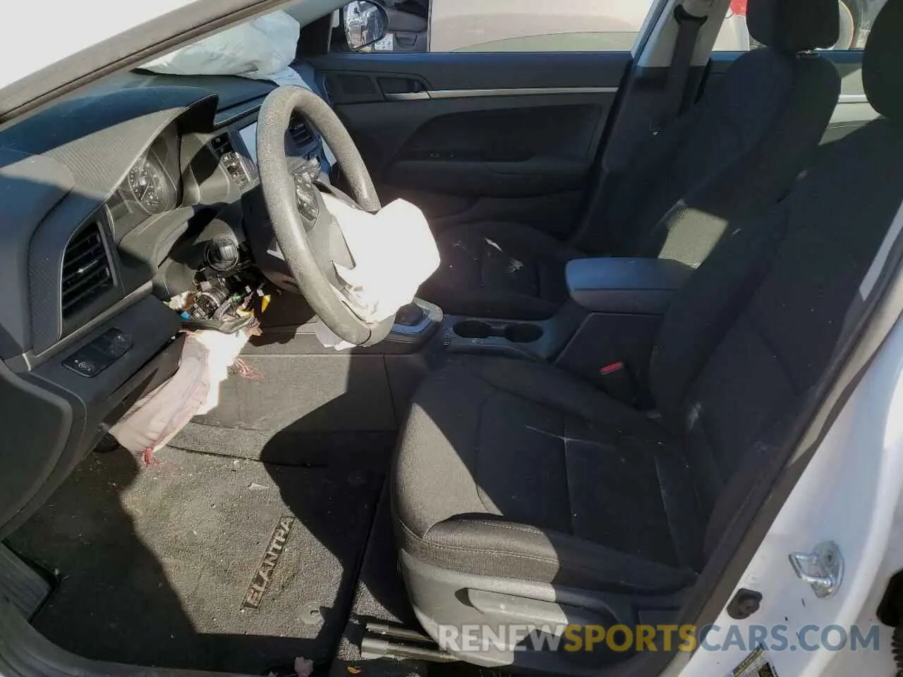 7 Photograph of a damaged car 5NPD74LF2KH440358 HYUNDAI ELANTRA 2019