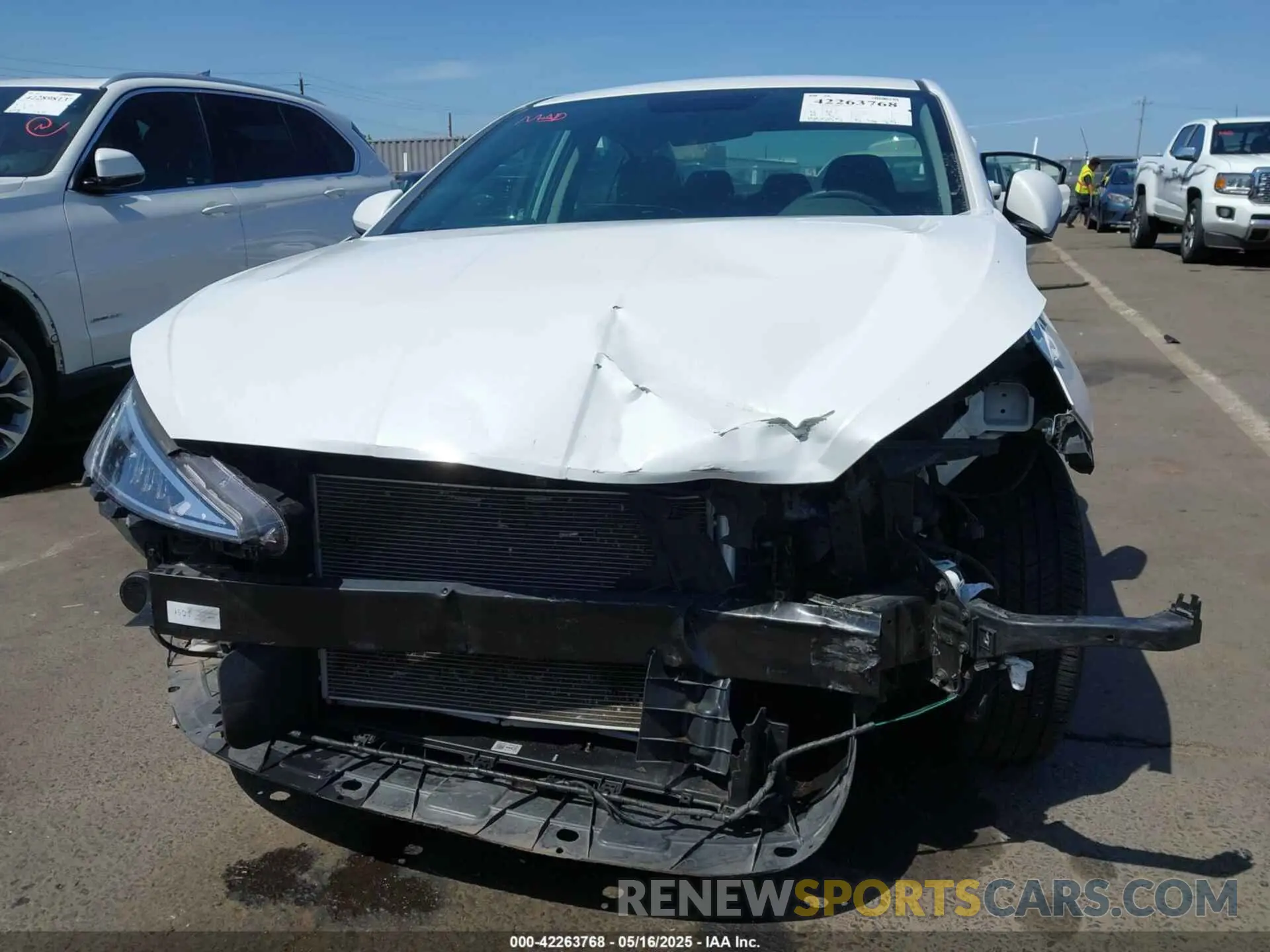 6 Photograph of a damaged car 5NPD74LF2KH442398 HYUNDAI ELANTRA 2019