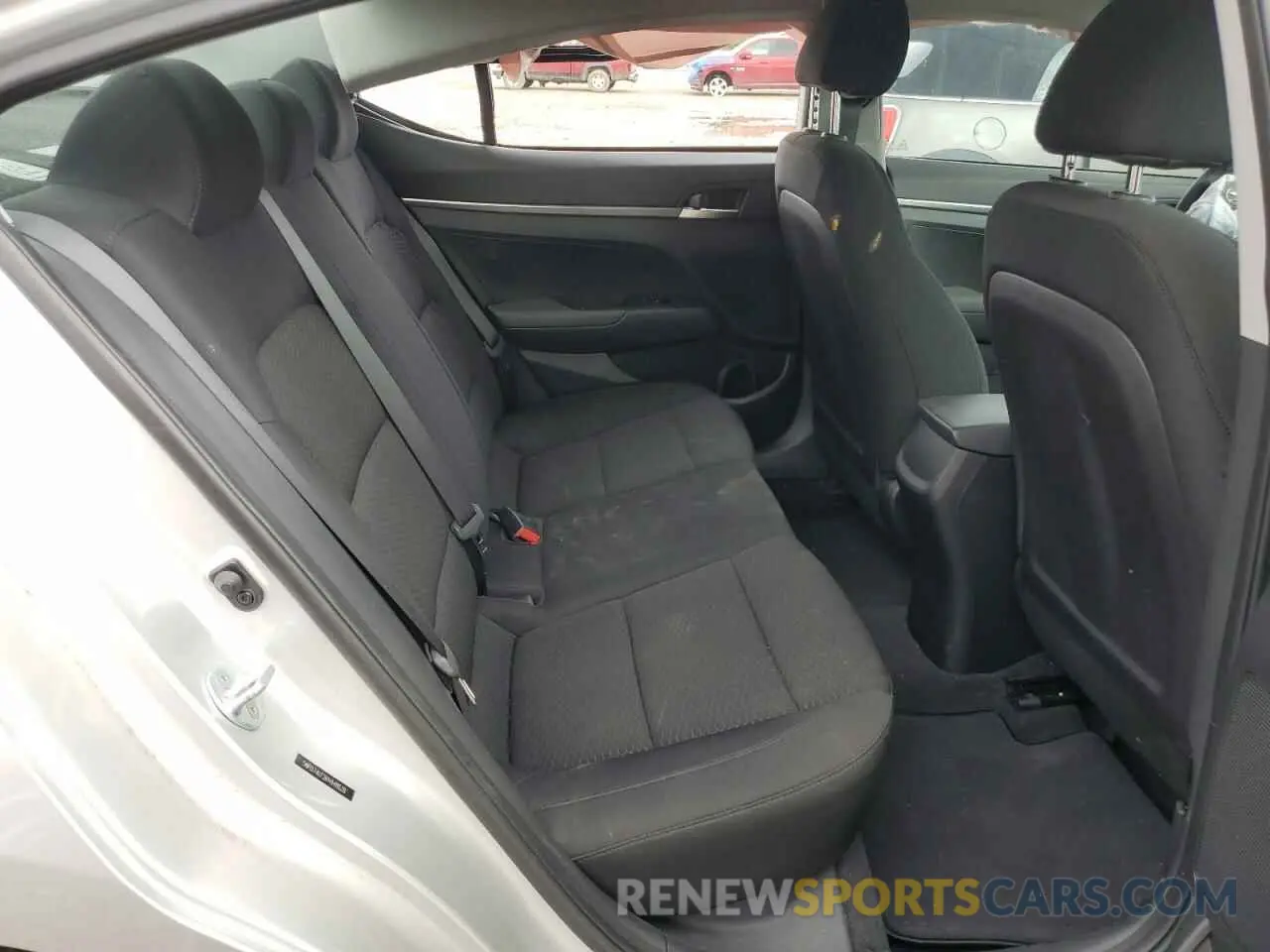 10 Photograph of a damaged car 5NPD74LF2KH448539 HYUNDAI ELANTRA 2019