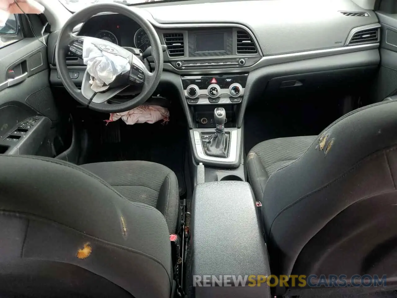 8 Photograph of a damaged car 5NPD74LF2KH448539 HYUNDAI ELANTRA 2019