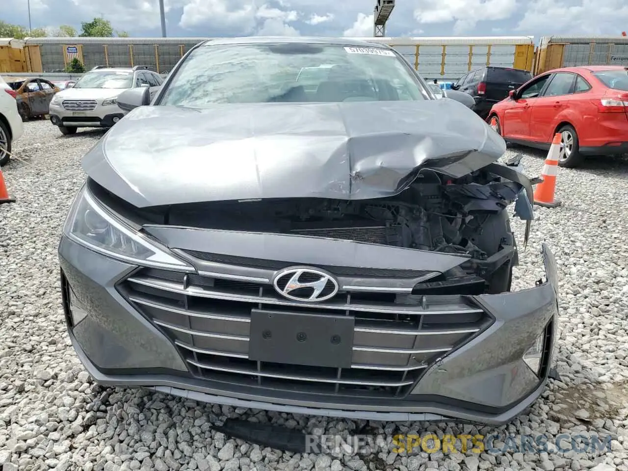 5 Photograph of a damaged car 5NPD74LF2KH450226 HYUNDAI ELANTRA 2019
