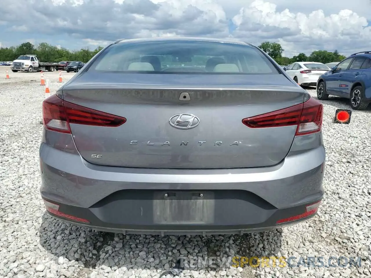 6 Photograph of a damaged car 5NPD74LF2KH450226 HYUNDAI ELANTRA 2019