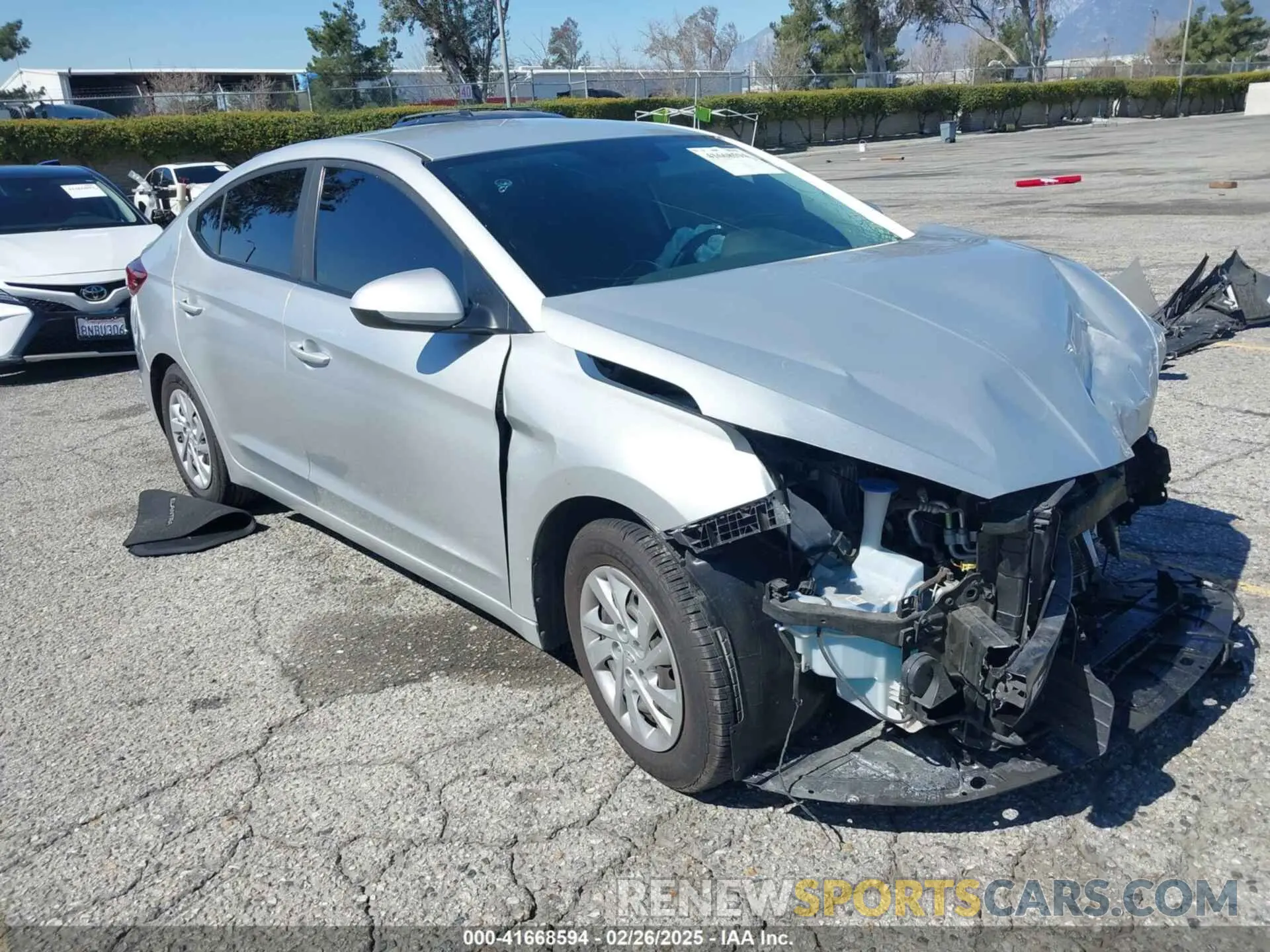 1 Photograph of a damaged car 5NPD74LF2KH452154 HYUNDAI ELANTRA 2019