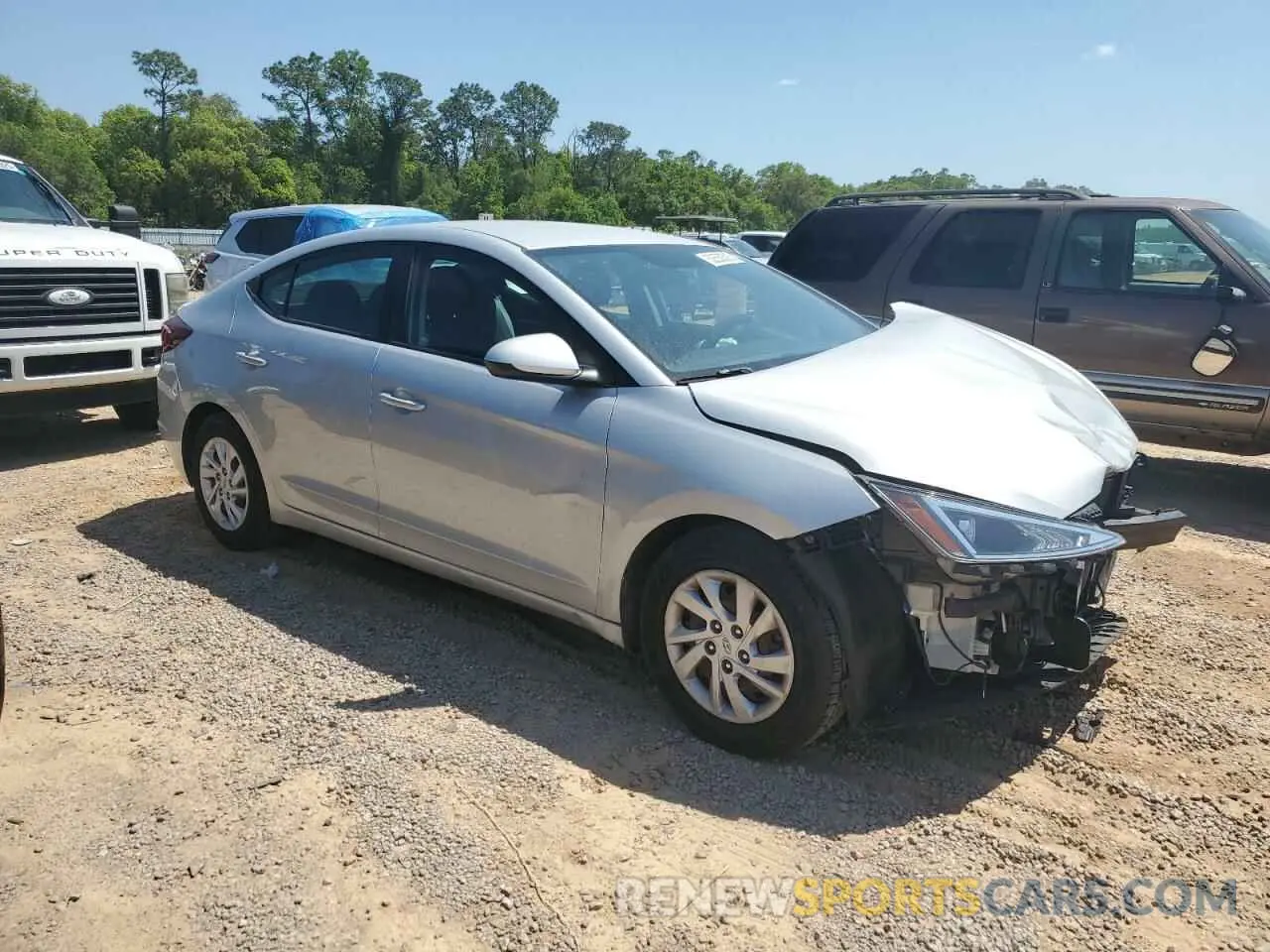4 Photograph of a damaged car 5NPD74LF2KH454261 HYUNDAI ELANTRA 2019