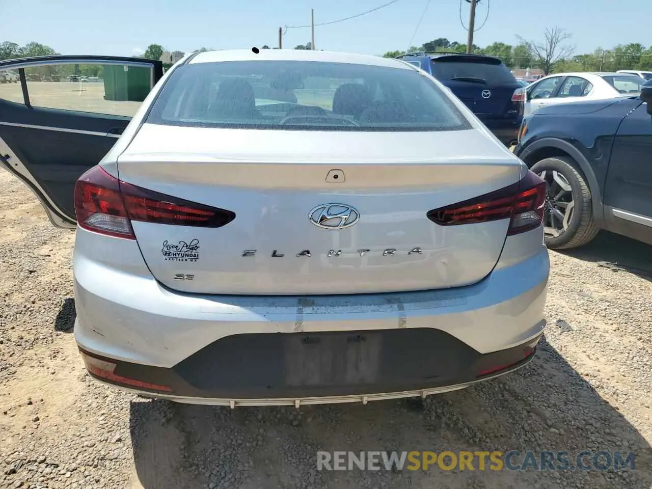 6 Photograph of a damaged car 5NPD74LF2KH454261 HYUNDAI ELANTRA 2019