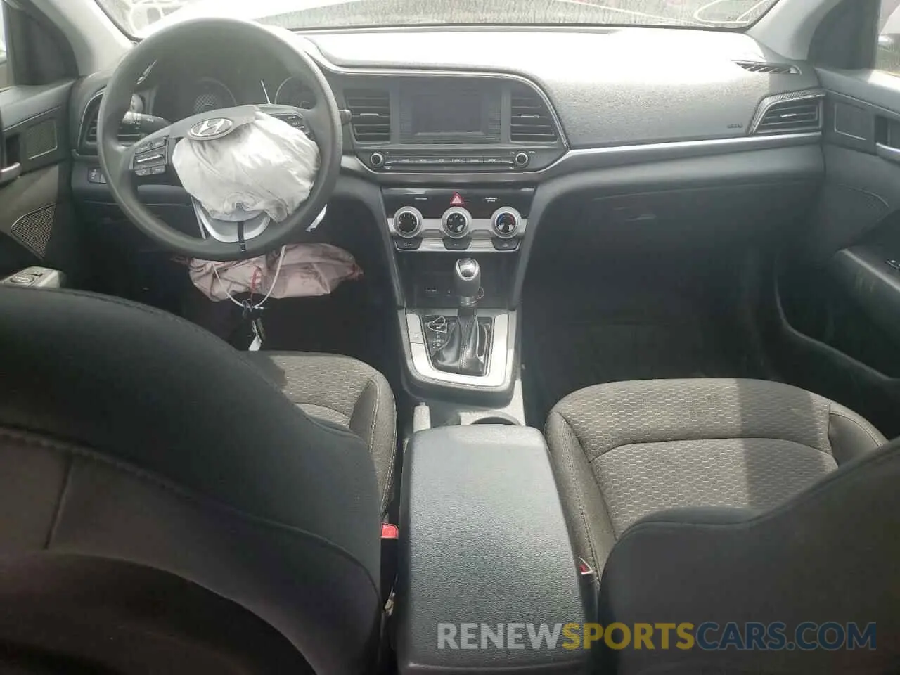 8 Photograph of a damaged car 5NPD74LF2KH454261 HYUNDAI ELANTRA 2019