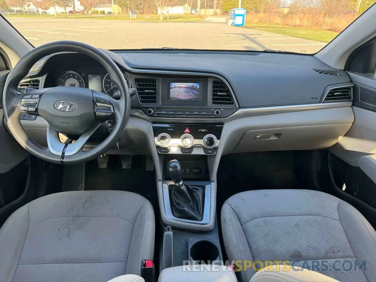 9 Photograph of a damaged car 5NPD74LF2KH455748 HYUNDAI ELANTRA 2019