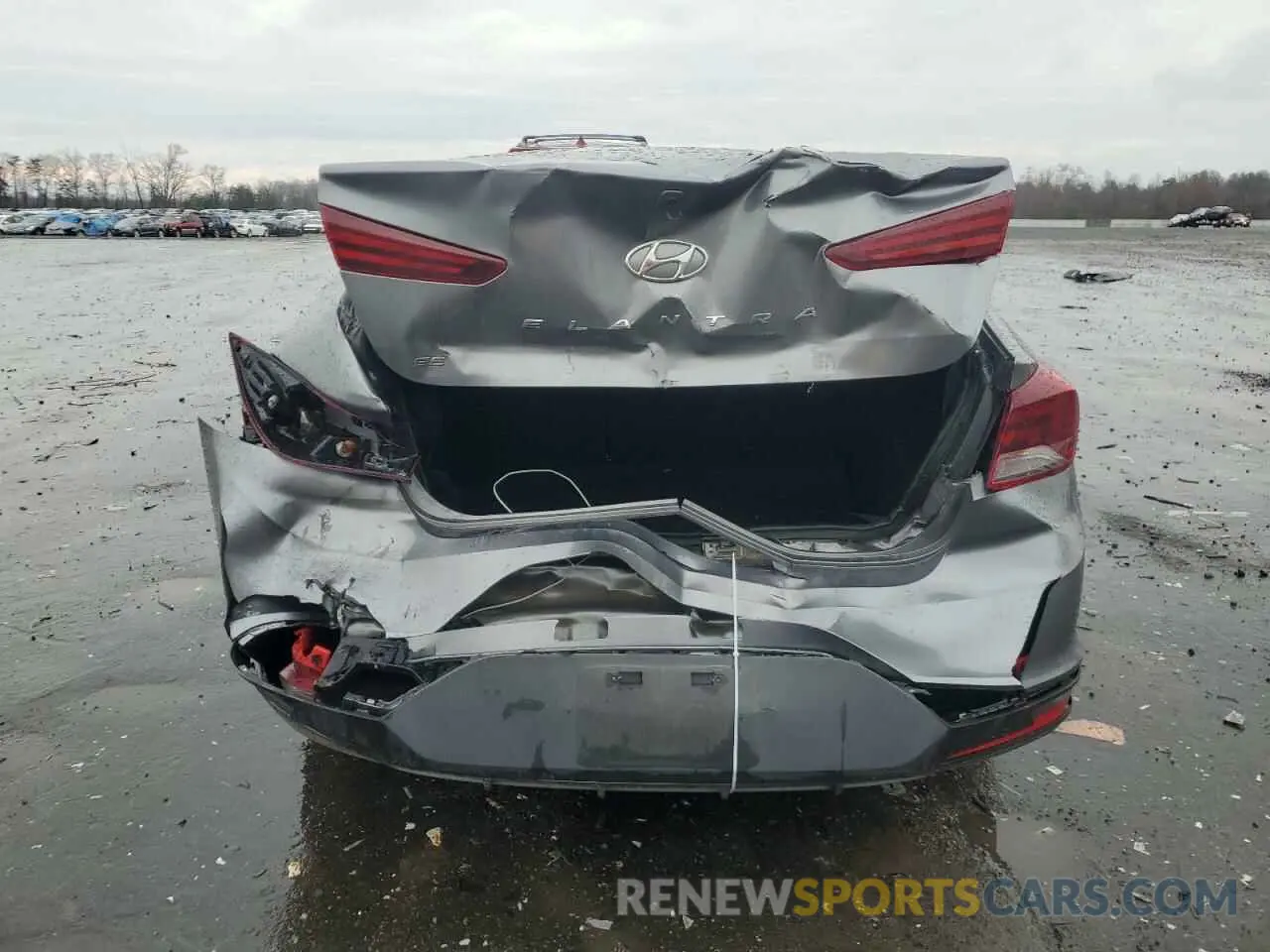 6 Photograph of a damaged car 5NPD74LF2KH460447 HYUNDAI ELANTRA 2019