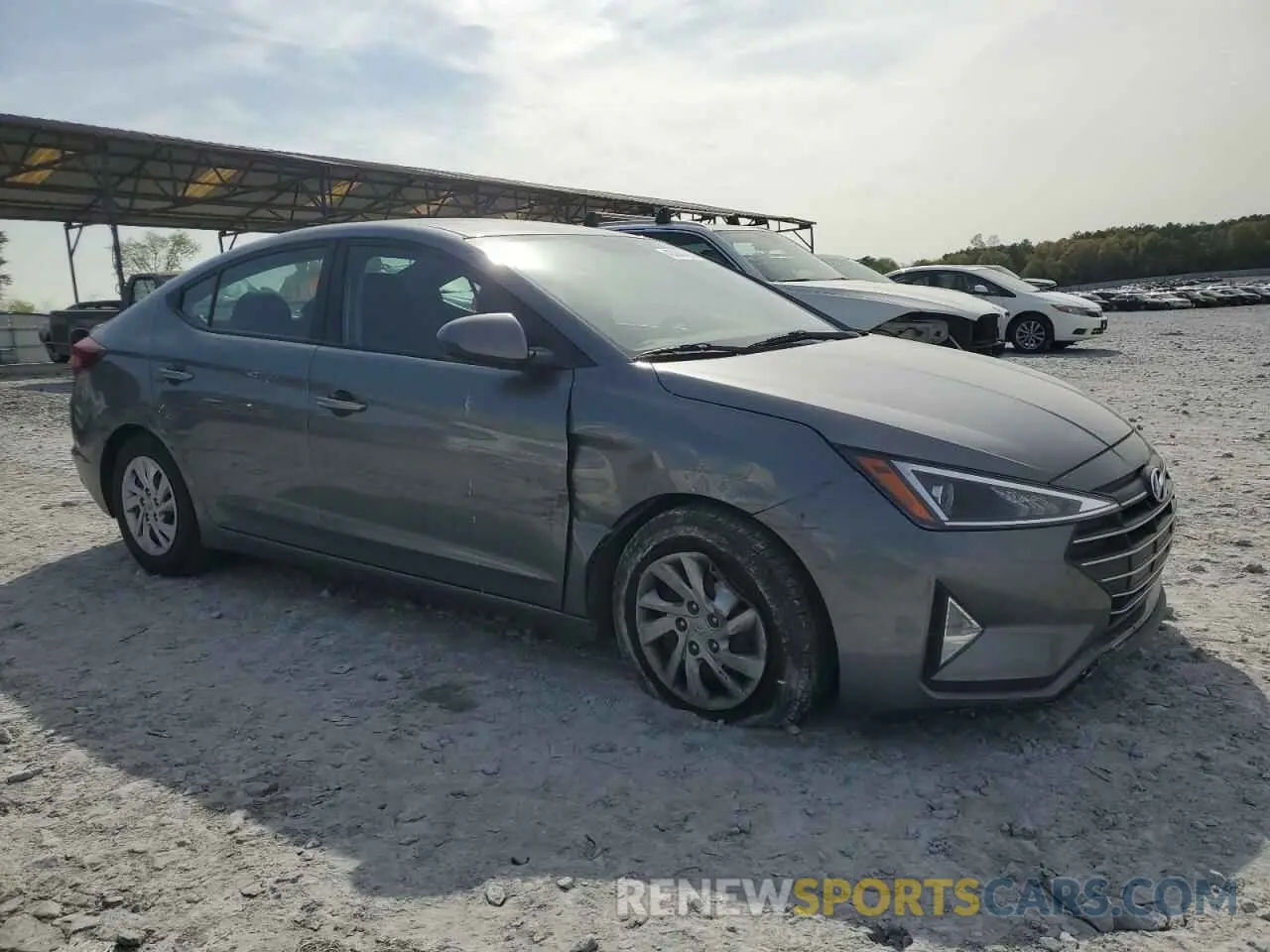 4 Photograph of a damaged car 5NPD74LF2KH490371 HYUNDAI ELANTRA 2019