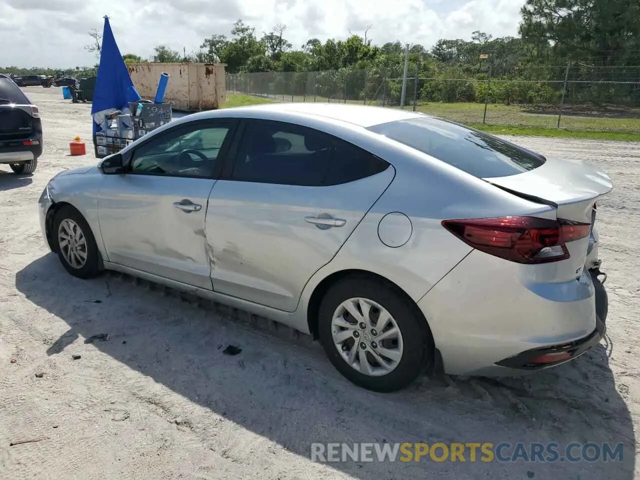 2 Photograph of a damaged car 5NPD74LF2KH495747 HYUNDAI ELANTRA 2019