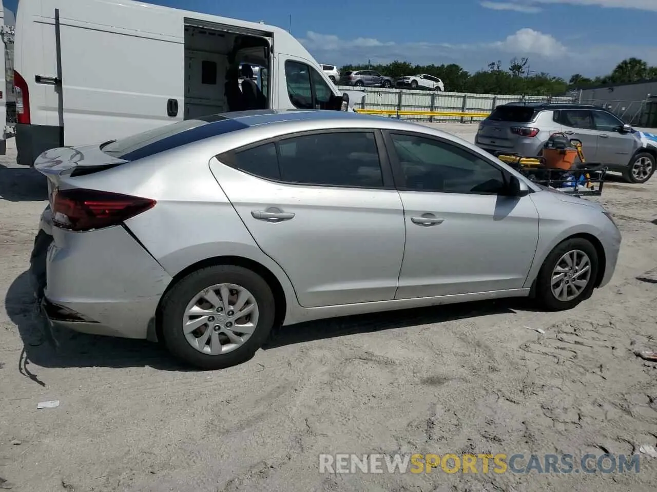 3 Photograph of a damaged car 5NPD74LF2KH495747 HYUNDAI ELANTRA 2019