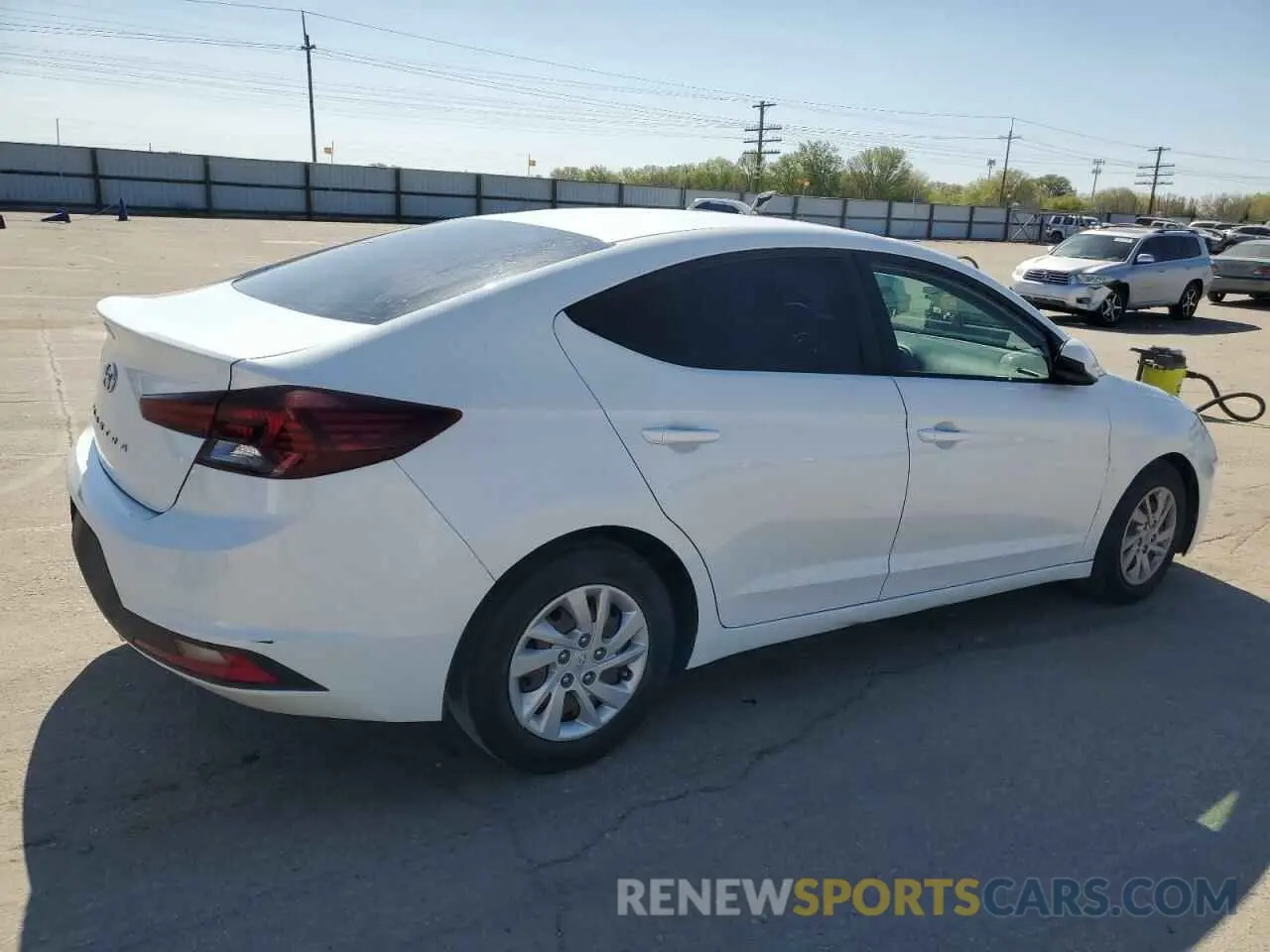 3 Photograph of a damaged car 5NPD74LF2KH496073 HYUNDAI ELANTRA 2019
