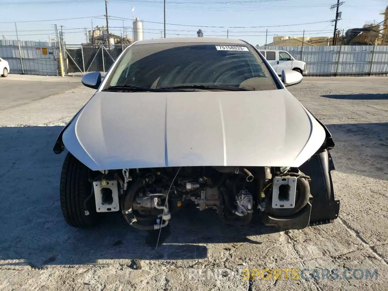 5 Photograph of a damaged car 5NPD74LF3KH418062 HYUNDAI ELANTRA 2019