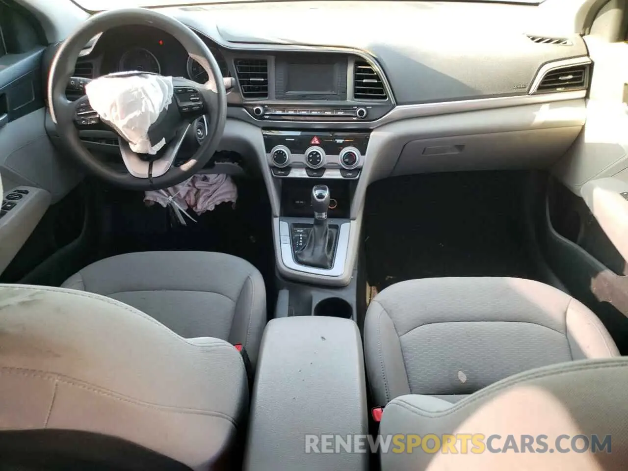 8 Photograph of a damaged car 5NPD74LF3KH418062 HYUNDAI ELANTRA 2019