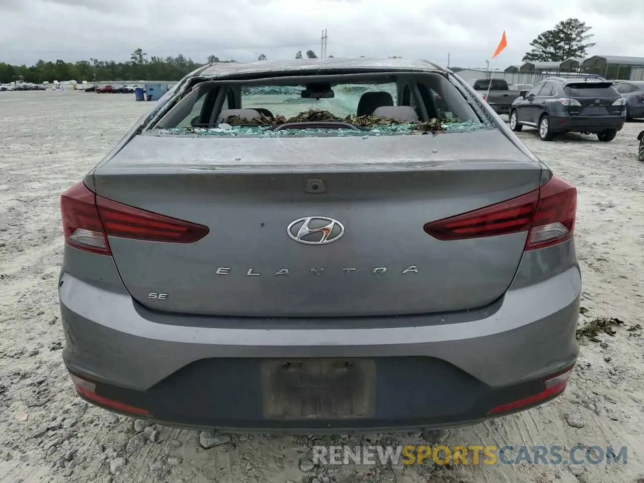 6 Photograph of a damaged car 5NPD74LF3KH429823 HYUNDAI ELANTRA 2019