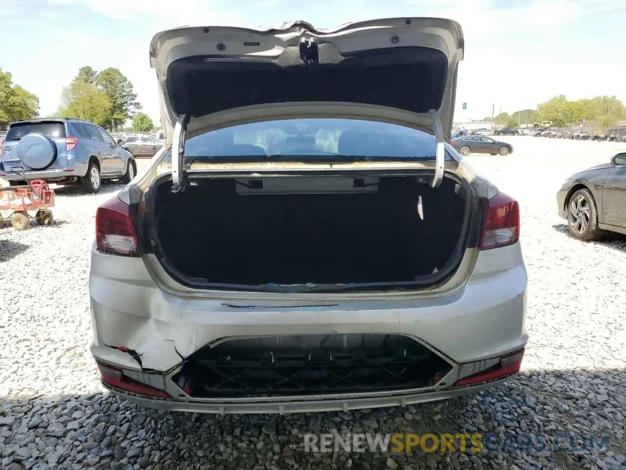 6 Photograph of a damaged car 5NPD74LF3KH447450 HYUNDAI ELANTRA 2019