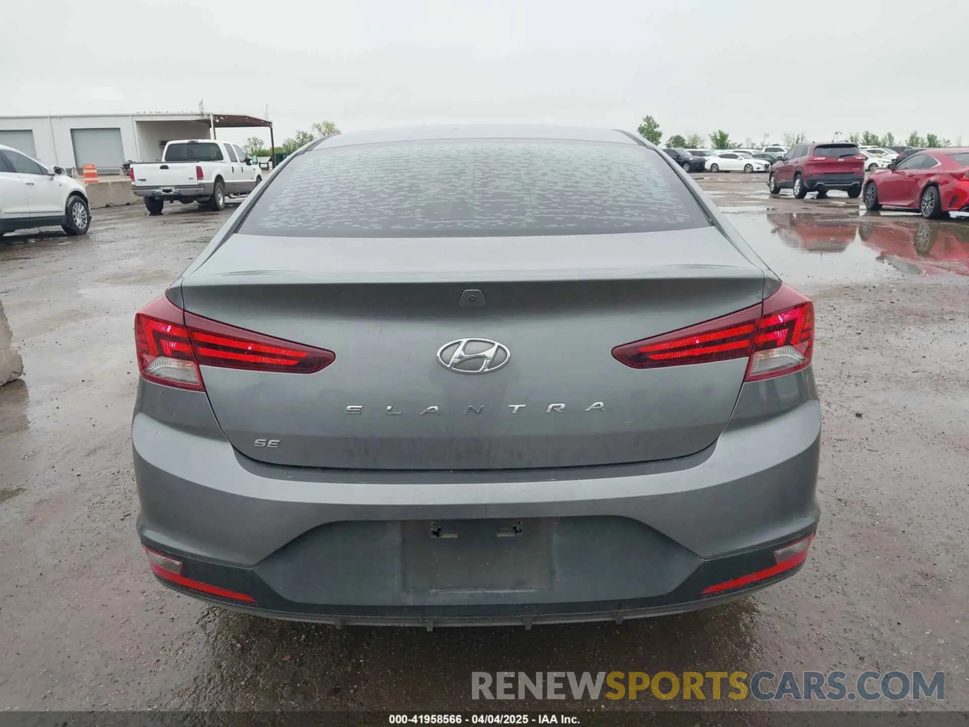 16 Photograph of a damaged car 5NPD74LF3KH451188 HYUNDAI ELANTRA 2019