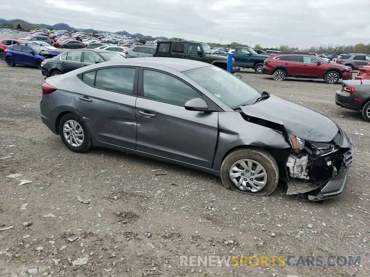 4 Photograph of a damaged car 5NPD74LF3KH457931 HYUNDAI ELANTRA 2019