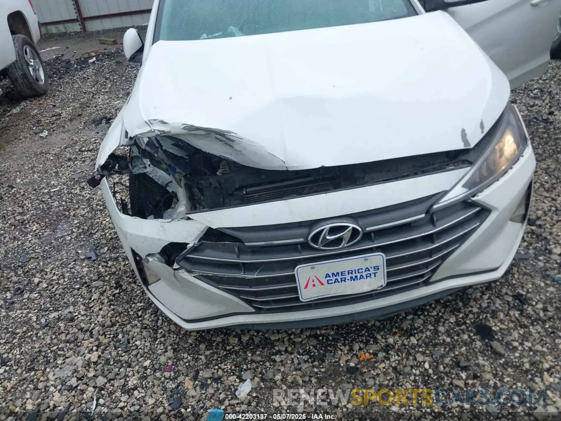 6 Photograph of a damaged car 5NPD74LF3KH467486 HYUNDAI ELANTRA 2019