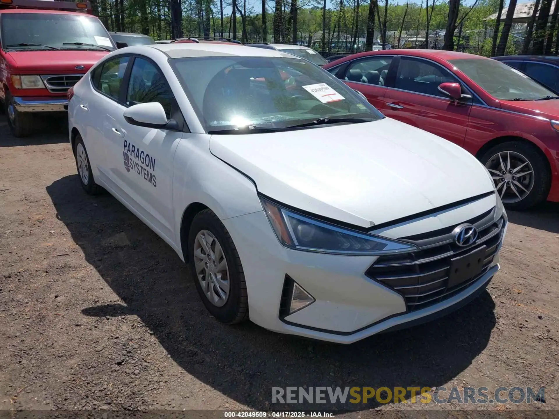 1 Photograph of a damaged car 5NPD74LF3KH487348 HYUNDAI ELANTRA 2019