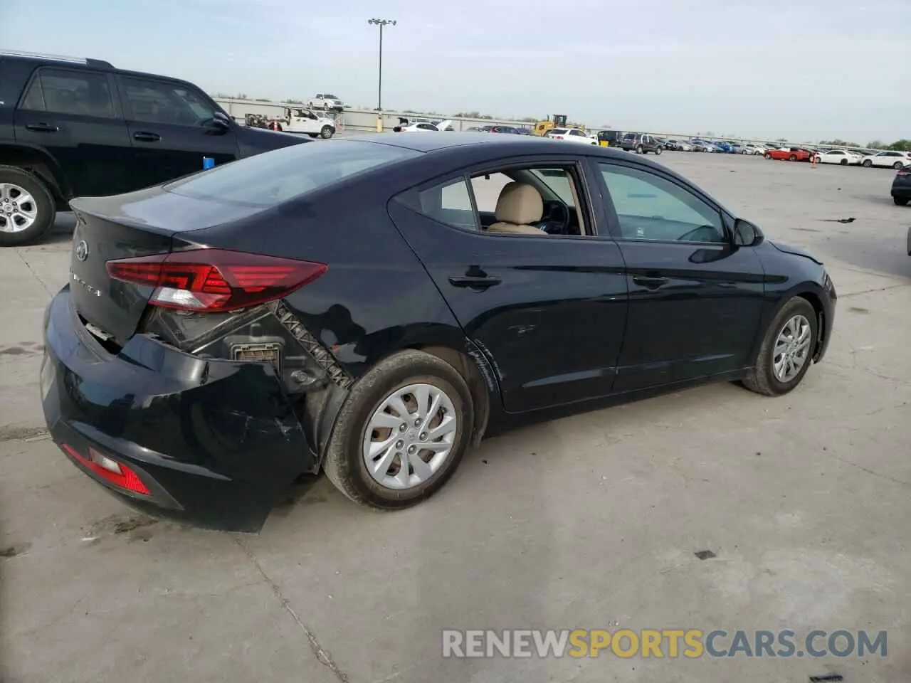 3 Photograph of a damaged car 5NPD74LF3KH490847 HYUNDAI ELANTRA 2019