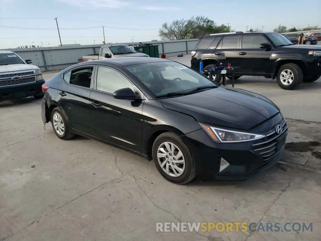4 Photograph of a damaged car 5NPD74LF3KH490847 HYUNDAI ELANTRA 2019