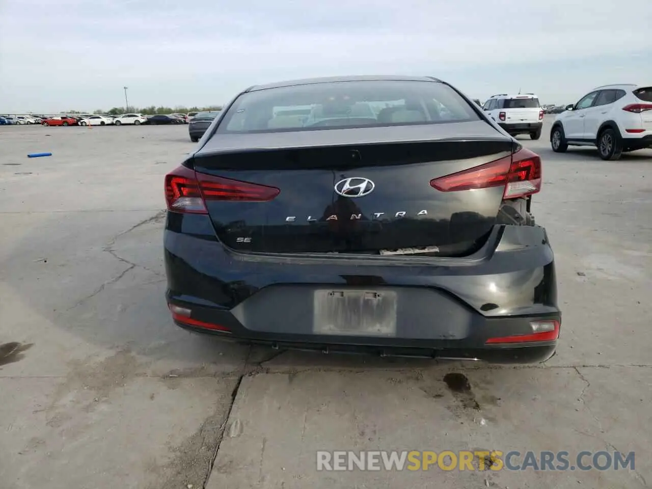 6 Photograph of a damaged car 5NPD74LF3KH490847 HYUNDAI ELANTRA 2019